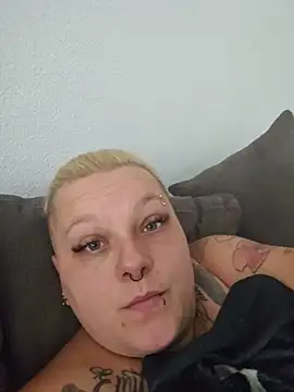 Lady Peggi online show from 06-11-26, 06:11