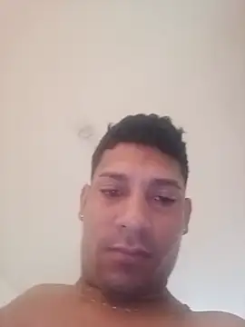 Snapshot of Petterleonel123 chatting on 07-01-26, 01:02 Petterleonel123 online show from 07-01-26, 01:02