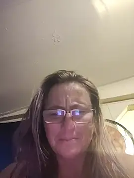 Snapshot of Queenle91 chatting on 05-15-26, 10:50 Queenle91 online show from 05-15-26, 10:50
