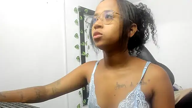 wizarpamela online show from 07-10-26, 04:20