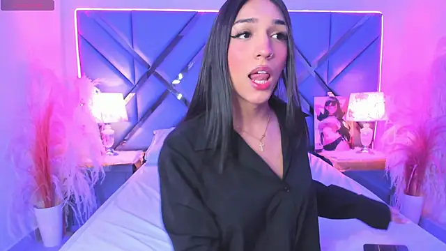 MadisonHerrera online show from 05-18-26, 06:03