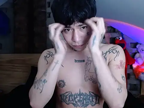 Tattooeddig online show from 05-06-26, 05:03