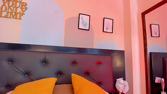 Snapshot of Boy_Mathew chatting on 06-07-26, 12:09 Boy Mathew online show from 06-07-26, 12:09