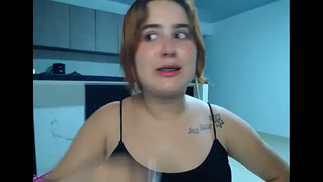 Snapshot of sweet_bella_29 chatting on 05-31-26, 04:42 sweet bella 29 online show from 05-31-26, 04:42