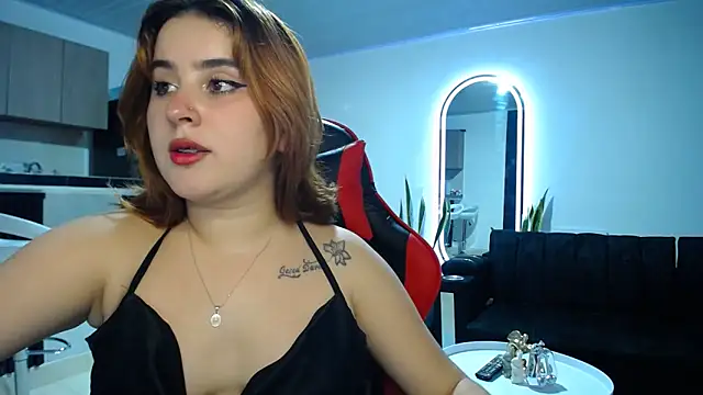 Snapshot of sweet_bella_29 chatting on 06-14-26, 03:41 sweet bella 29 online show from 06-14-26, 03:41