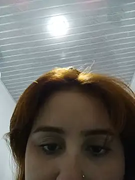 Snapshot of sweet_bella_29 chatting on 07-05-26, 11:12 sweet bella 29 online show from 07-05-26, 11:12