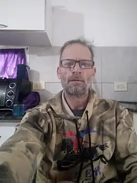 Snapshot of CulturedBus909 chatting on 06-02-26, 06:32 CulturedBus909 online show from 06-02-26, 06:32