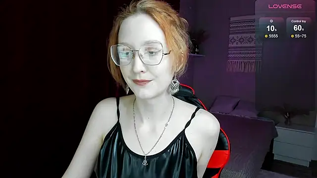 LunaTerry online show from 05-26-26, 07:59