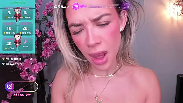 Snapshot of R4-V3N chatting on 12-31-24, 10:15 R4-V3N online show from 12-31-24, 10:15