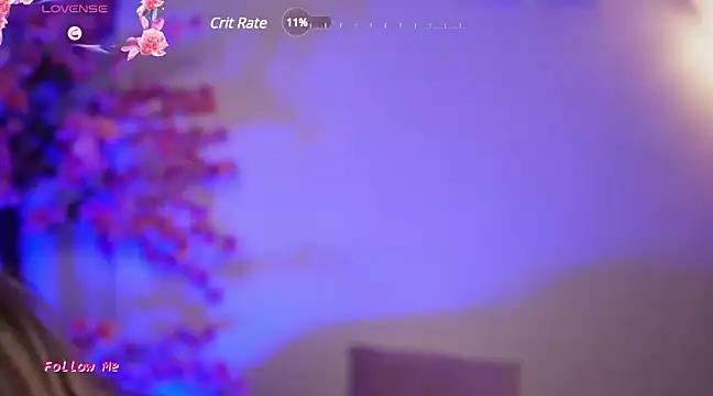 Snapshot of R4-V3N chatting on 01-08-25, 08:27 R4-V3N online show from 01-08-25, 08:27