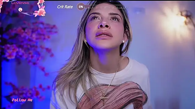 Snapshot of R4-V3N chatting on 01-12-25, 04:40 R4-V3N online show from 01-12-25, 04:40