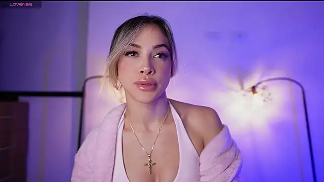 Snapshot of R4-V3N chatting on 01-24-25, 04:59 R4-V3N online show from 01-24-25, 04:59