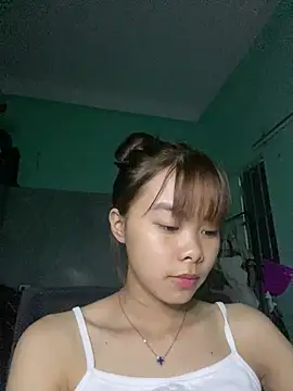 Snapshot of Cry_sexy chatting on 08-07-26, 05:31 Cry sexy online show from 08-07-26, 05:31