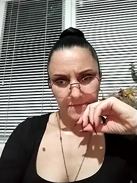 Snapshot of MillaMia45 chatting on 05-09-26, 07:30 MillaMia45 online show from 05-09-26, 07:30