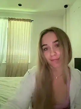 Snapshot of LillyStarr chatting on 06-24-26, 11:20 LillyStarr online show from 06-24-26, 11:20