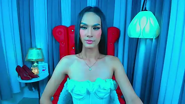 Snapshot of Estella_Hilton chatting on 06-01-26, 08:16 Estella Hilton online show from 06-01-26, 08:16