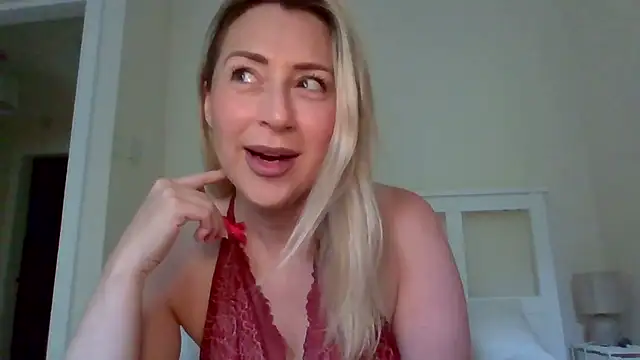 Snapshot of Babe_blond chatting on 07-20-26, 08:28 Babe blond online show from 07-20-26, 08:28