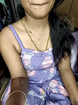 Snapshot of Tamil__Thara003 chatting on 06-26-26, 06:40 Tamil Thara003 online show from 06-26-26, 06:40