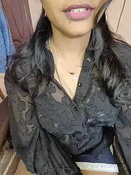 Snapshot of Tamil__Thara003 chatting on 07-12-26, 03:41 Tamil Thara003 online show from 07-12-26, 03:41