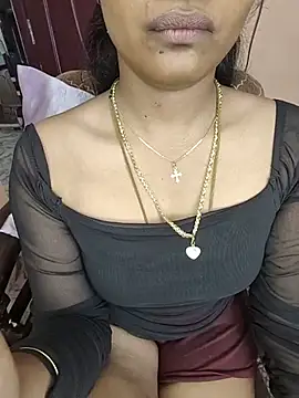 Snapshot of Tamil__Thara003 chatting on 07-25-26, 06:22 Tamil Thara003 online show from 07-25-26, 06:22