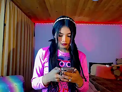 Snapshot of ariam_sharlott20 chatting on 05-11-26, 11:13 ariam sharlott20 online show from 05-11-26, 11:13