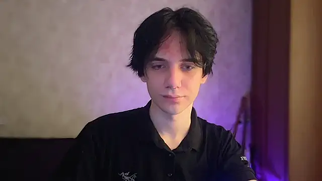Snapshot of Zombde chatting on 05-18-26, 12:22 Zombde online show from 05-18-26, 12:22