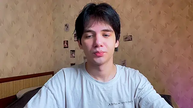 Snapshot of Zombde chatting on 07-02-26, 12:44 Zombde online show from 07-02-26, 12:44