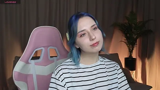 AliceIsmar online show from 05-07-26, 07:19