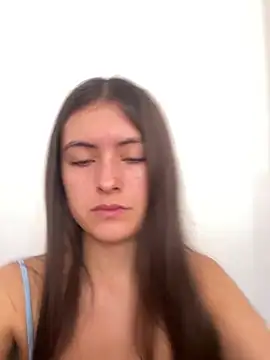 Snapshot of serenaa_velvett chatting on 05-19-26, 07:09 serenaa velvett online show from 05-19-26, 07:09