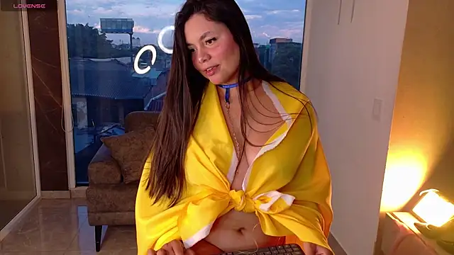 Eva-Apple online show from 06-17-26, 10:32