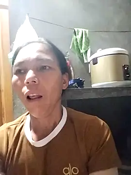 Snapshot of Min-meo chatting on 05-13-26, 09:55 Min-meo online show from 05-13-26, 09:55