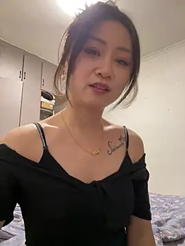 Snapshot of huihui_520 chatting on 05-20-26, 02:56 huihui 520 online show from 05-20-26, 02:56