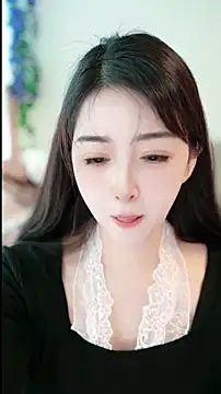 Snapshot of singer-wenwan chatting on 05-07-26, 06:30 singer-wenwan online show from 05-07-26, 06:30