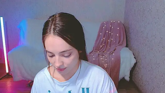 Snapshot of SiennaMia chatting on 06-03-26, 04:34 SiennaMia online show from 06-03-26, 04:34