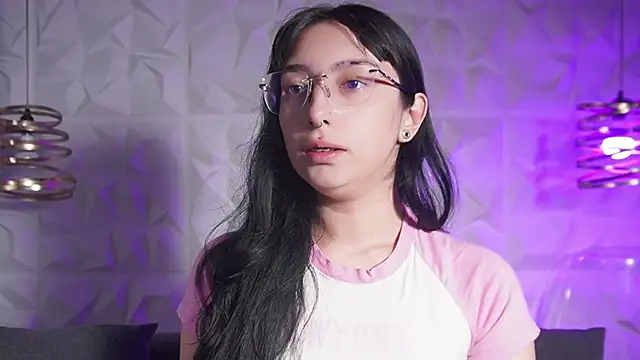 Snapshot of zara_bliss chatting on 05-23-26, 11:03 zara bliss online show from 05-23-26, 11:03