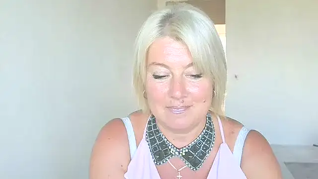 MollyyJoyy online show from 07-19-26, 01:04