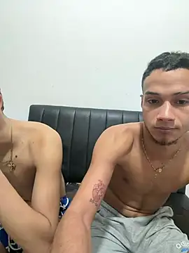 friends lust latin online show from 08-04-26, 10:51