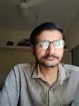 Snapshot of sumitkal chatting on 05-11-26, 09:15 sumitkal online show from 05-11-26, 09:15