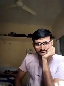 Snapshot of sumitkal chatting on 06-17-26, 10:28 sumitkal online show from 06-17-26, 10:28