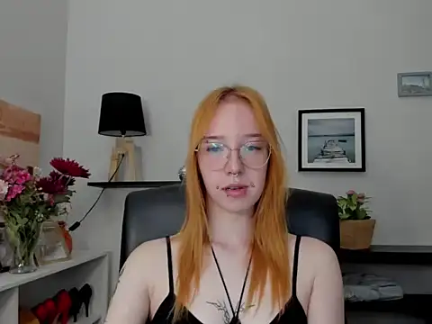 Snapshot of foxSonya chatting on 07-13-26, 05:32 foxSonya online show from 07-13-26, 05:32