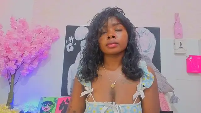 Snapshot of kilyetvera chatting on 05-18-26, 06:30 kilyetvera online show from 05-18-26, 06:30