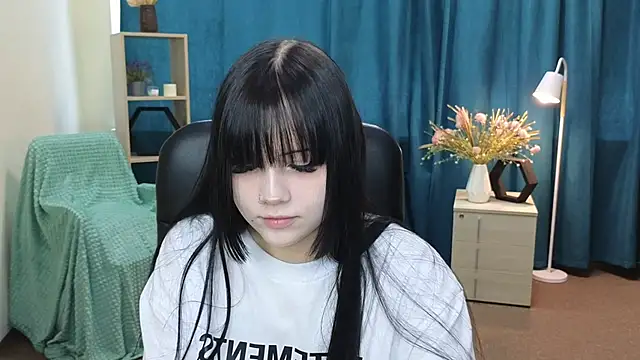 Snapshot of MelaineCore chatting on 05-11-26, 05:46 MelaineCore online show from 05-11-26, 05:46