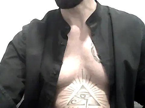 Snapshot of Alessandromagno8 chatting on 05-19-26, 06:36 Alessandromagno8 online show from 05-19-26, 06:36