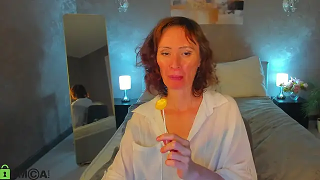 gracekellyyy online show from 07-04-26, 04:24