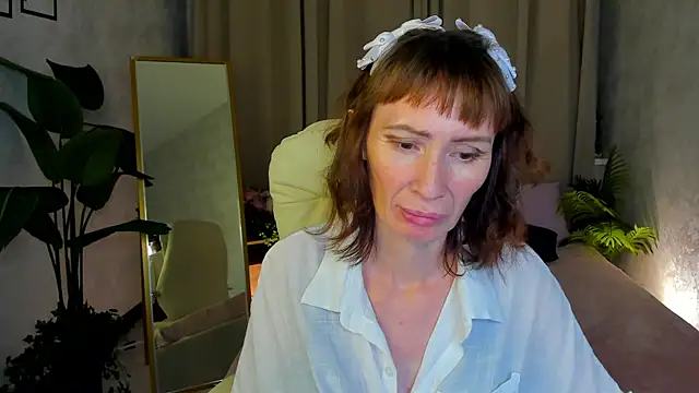 gracekellyyy online show from 07-06-26, 03:03