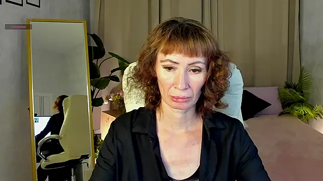 gracekellyyy online show from 07-12-26, 04:03