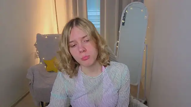 MilanaRayy online show from 07-13-26, 05:43