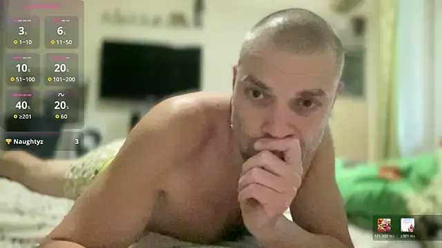 Snapshot of DaddyMarlboro chatting on 05-17-26, 02:24 DaddyMarlboro online show from 05-17-26, 02:24