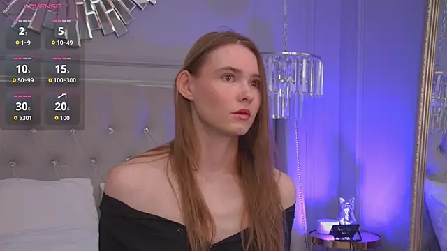 Snapshot of LillianYoung chatting on 06-20-26, 06:16 LillianYoung online show from 06-20-26, 06:16