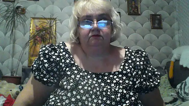 Snapshot of MarinaFarina53 chatting on 05-25-26, 06:58 MarinaFarina53 online show from 05-25-26, 06:58